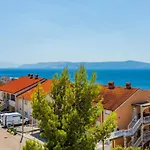 Kijara 아파트 크리크베니카