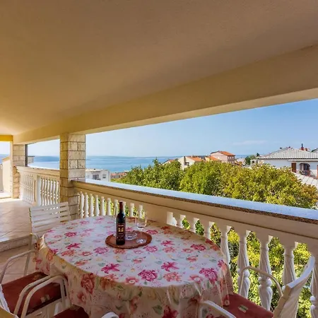 Kijara Апартаменты Цриквеница