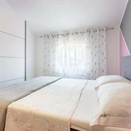 Kijara Апартаменты Цриквеница